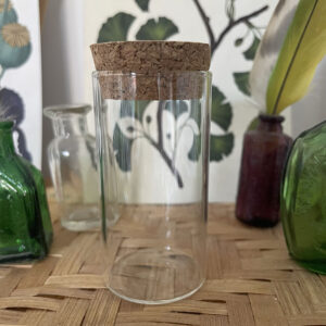 Flacon en verre avec bouchon en liège